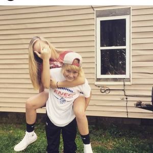 Meet your Posher, Cami